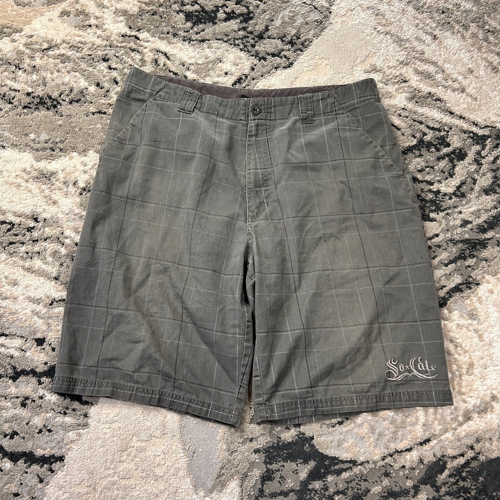 Men's Y2k Chino Shorts‎ 36 Gray Plaid SoCal Embroidered Star Flat Front Skater